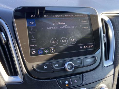 Used 2020 Chevrolet Malibu LS image 13