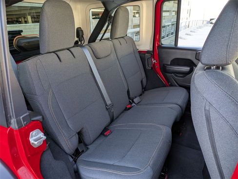 Used 2024 Jeep Wrangler Sport S image 27