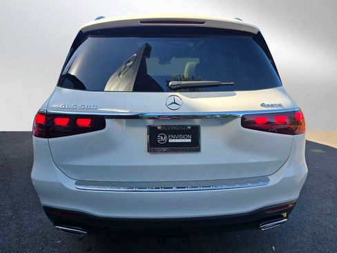 New 2026 Mercedes-Benz GLS 580 4MATIC image 4