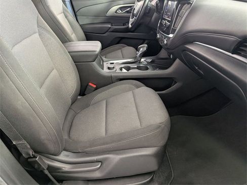 Certified 2023 Chevrolet Traverse LT image 33