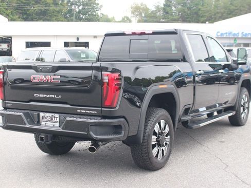 Used 2026 GMC Sierra 2500 Denali w/ Technology Package AWD/4WD image 7