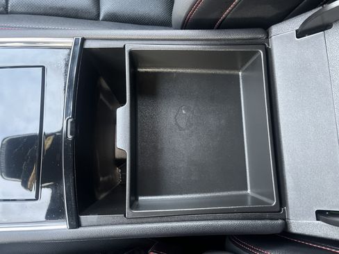 Used 2025 Chevrolet Traverse RS w/ LPO, Floor Liner Package image 37