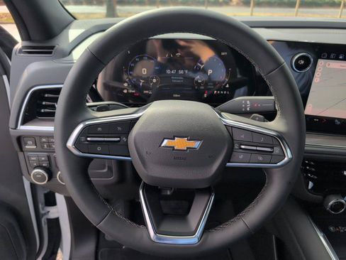 New 2026 Chevrolet Suburban LT w/ Comfort Package AWD/4WD image 22
