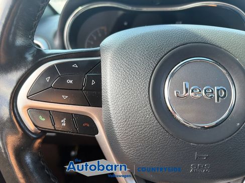 Used 2020 Jeep Grand Cherokee Altitude AWD/4WD image 13