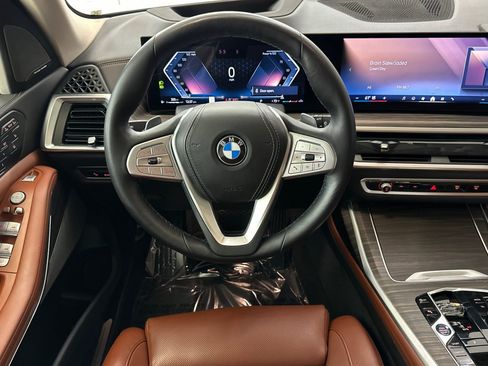 Used 2024 BMW X7 xDrive40i w/ Executive Package AWD/4WD image 30