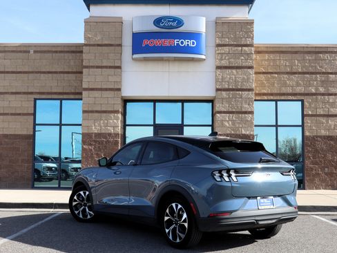 Certified 2024 Ford Mustang Mach-E Select image 8