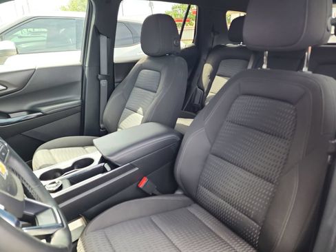 Certified 2026 Chevrolet Equinox LT FWD image 14