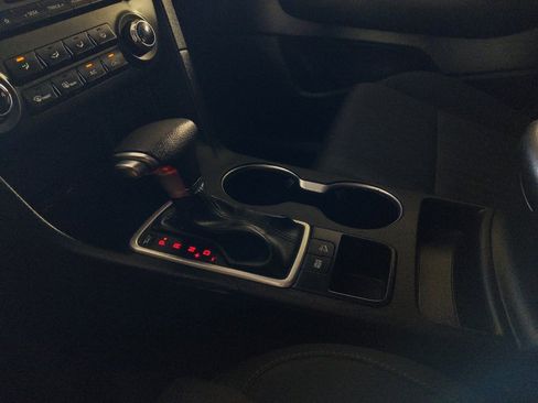Used 2020 Kia Sportage LX FWD image 26