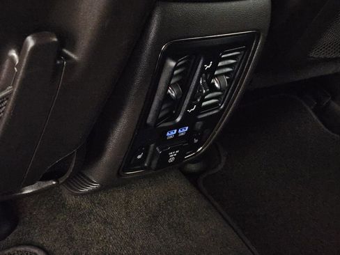 Used 2018 Jeep Grand Cherokee Summit w/ Platinum Series Group image 28