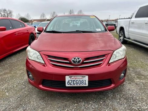 Used 2013 Toyota Corolla LE image 2
