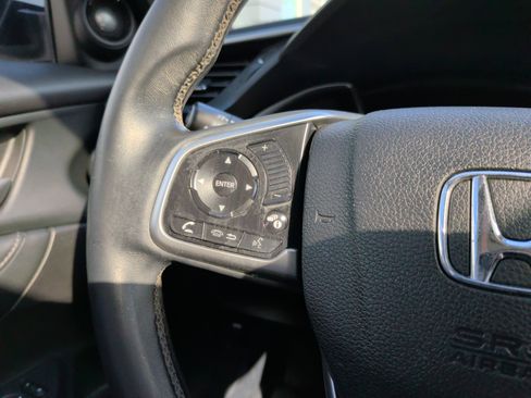 Used 2016 Honda Civic Touring image 19