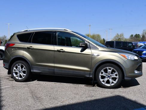 Used 2014 Ford Escape Titanium FWD image 8