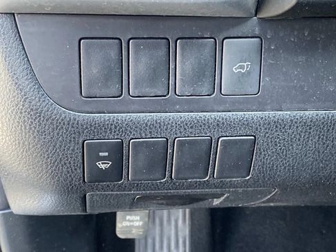 Used 2015 Toyota Highlander Plus image 18