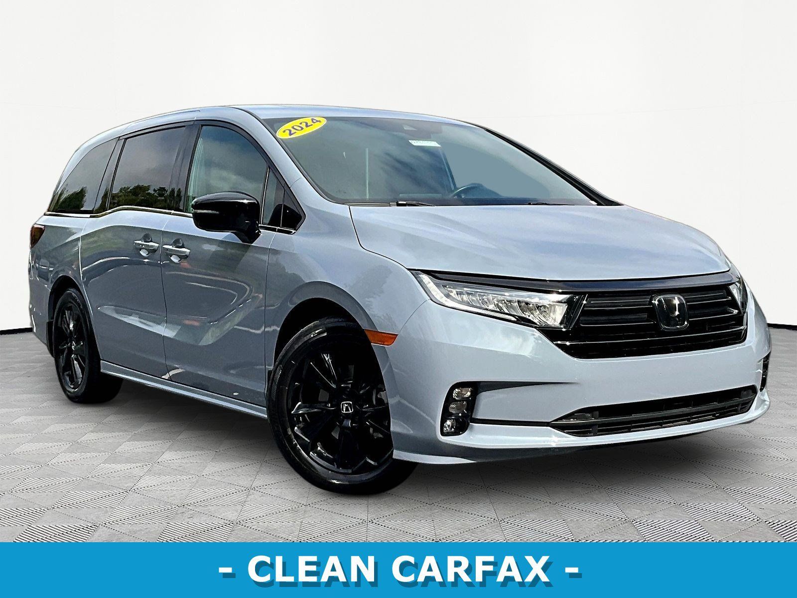 Used 2024 Honda Odyssey Sport image 3