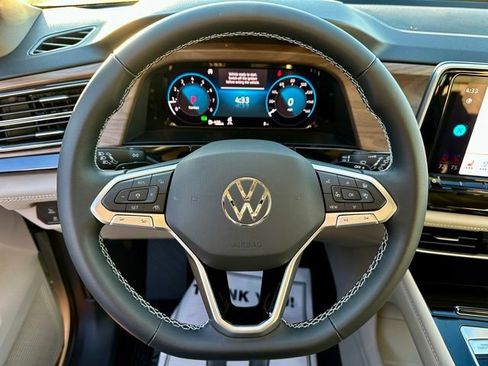 New 2026 Volkswagen Atlas SE image 28