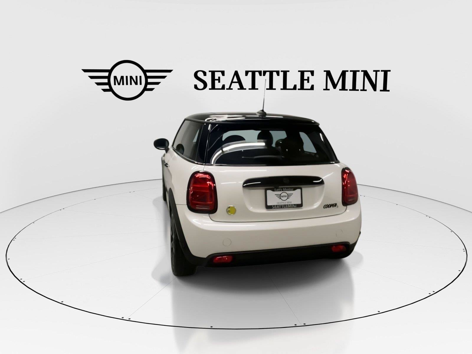 Used 2024 MINI Cooper SE FWD image 9