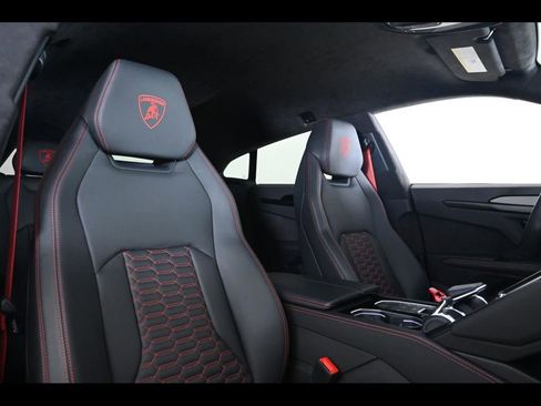 Used 2024 Lamborghini Urus S AWD/4WD image 14
