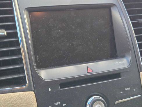 Used 2014 Ford Taurus SEL w/ Equipment Group 201A image 12