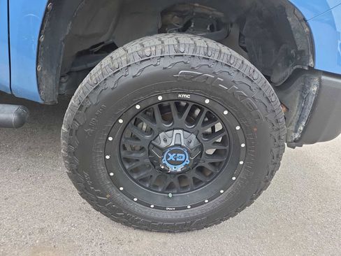 Used 2019 Toyota Tundra SR5 w/ SR5 Upgrade Package image 2