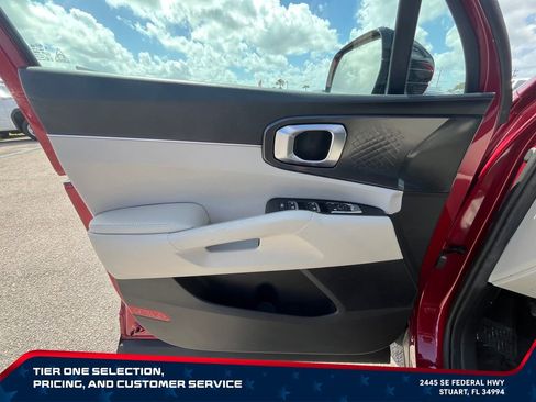Used 2021 Kia Sorento S FWD image 24