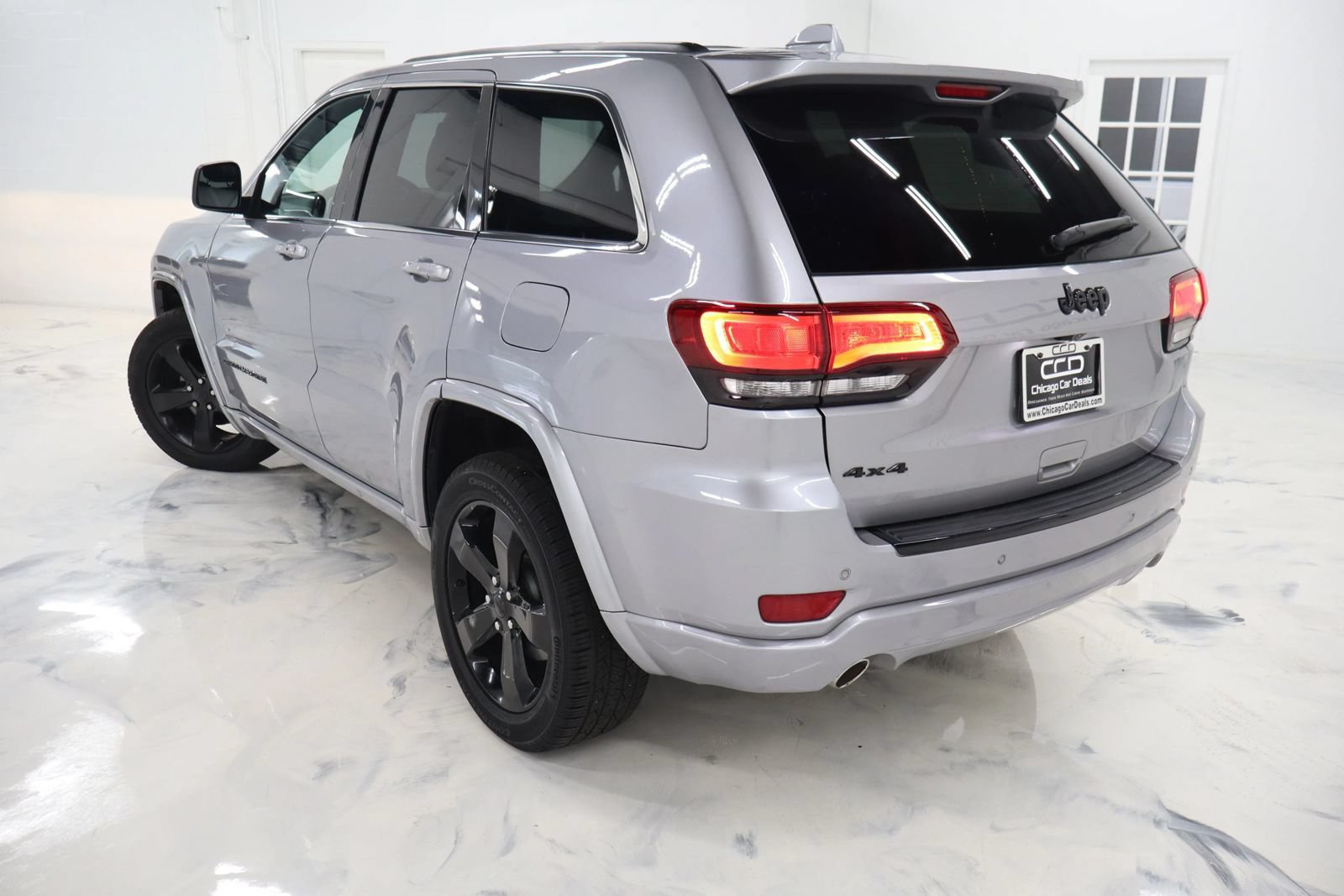 Used 2015 Jeep Grand Cherokee Altitude AWD/4WD image 6