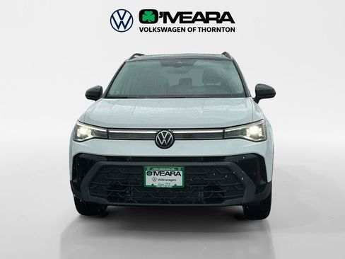 New 2025 Volkswagen Taos SE image 8