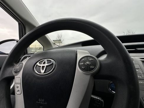 Used 2012 Toyota Prius Two image 18