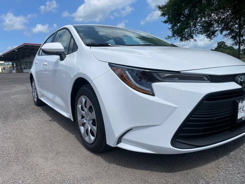 New 2026 Toyota Corolla LE FWD image 9