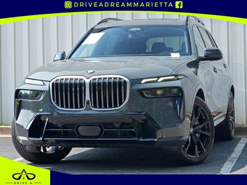 Used 2023 BMW X7 xDrive40i w/ M Sport Package AWD/4WD image 1