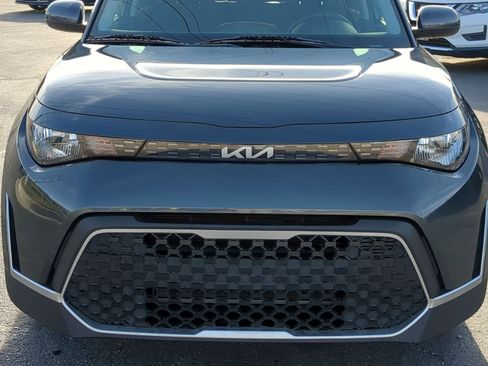 Certified 2025 Kia Soul LX w/ LX Technology Package image 9