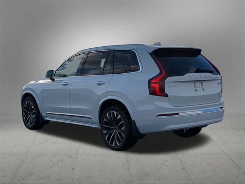 New 2026 Volvo XC90 B6 Ultra w/ Protection Package image 4