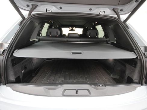 Used 2025 BMW X5 xDrive40i w/ M Sport Package AWD/4WD image 9