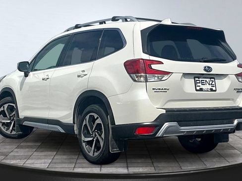 Used 2023 Subaru Forester Touring w/ Popular Package #3 AWD/4WD image 4