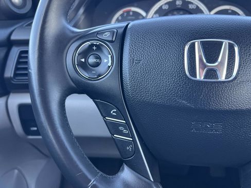 Used 2014 Honda Accord Touring image 9