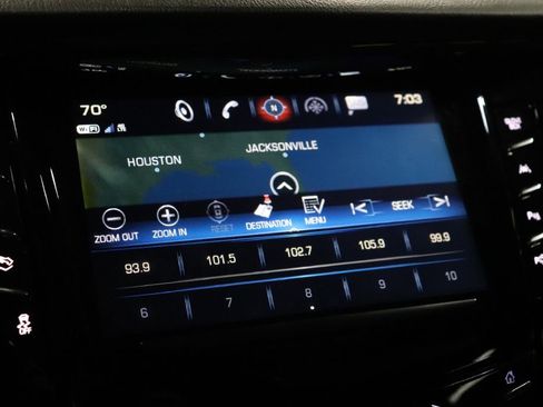 Used 2020 Cadillac Escalade ESV Premium Luxury image 15