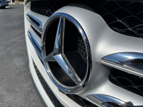 Used 2018 Mercedes-Benz GLE 350 4MATIC image 9