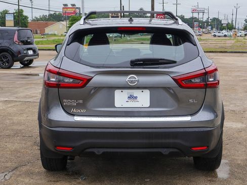 Used 2022 Nissan Rogue Sport SL FWD image 19