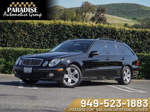 Used 2005 Mercedes-Benz E 500 4MATIC Wagon image 1