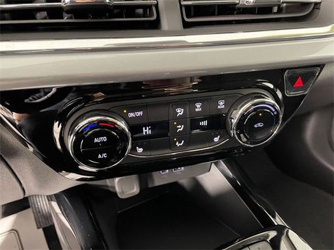 New 2026 Chevrolet Trax LT w/ LT Convenience Package image 6