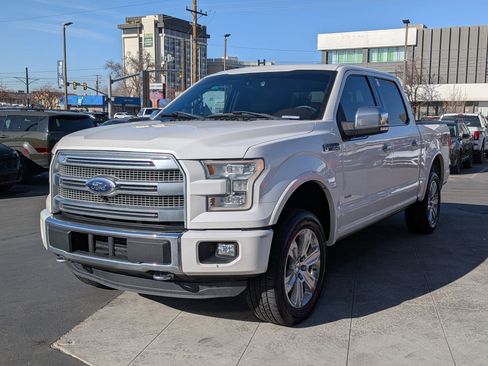 Used 2015 Ford F150 Platinum w/ Equipment Group 701A Luxury image 9