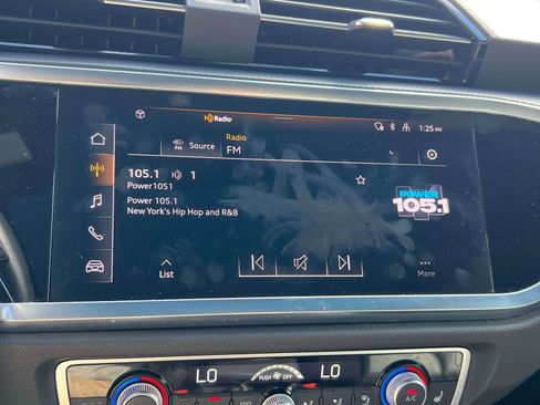 Used 2023 Audi Q3 2.0T Premium image 28