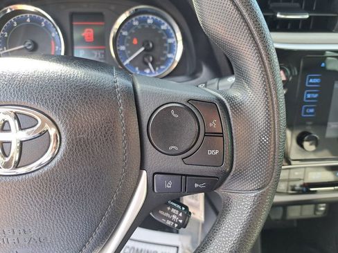 Used 2019 Toyota Corolla LE image 19