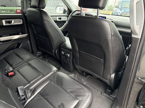 Certified 2023 Ford Explorer XLT w/ Equipment Group 202A AWD/4WD image 20