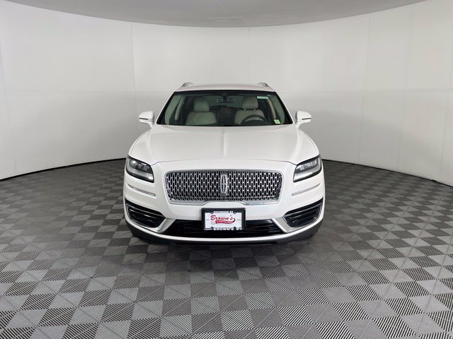 Used 2019 Lincoln Nautilus Premier AWD/4WD image 2