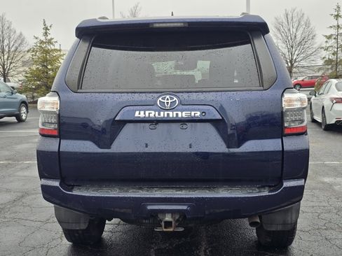 Used 2020 Toyota 4Runner SR5 image 6