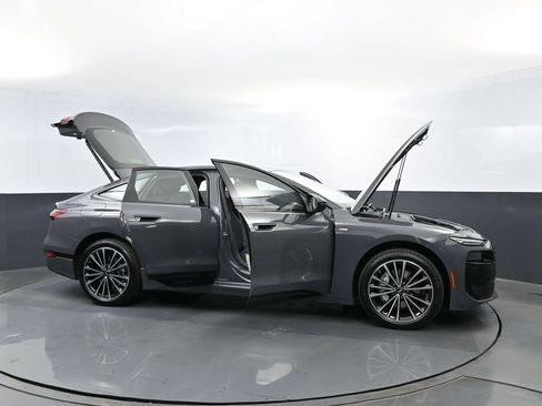 New 2027 Audi A6 e-tron Premium Plus AWD/4WD image 27