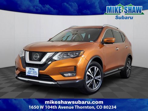 Used 2017 Nissan Rogue SL w/ SL Premium Package image 1