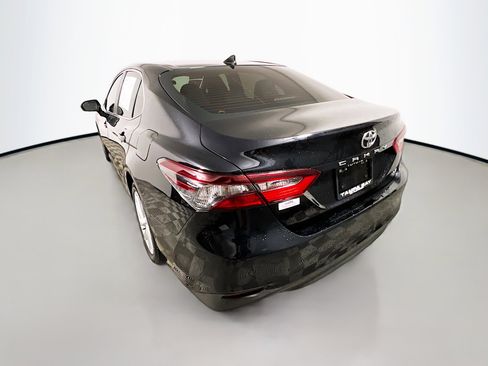 Used 2022 Toyota Camry LE image 8