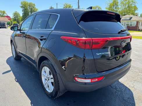 Used 2018 Kia Sportage LX AWD/4WD image 5