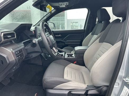Used 2024 Toyota Tacoma TRD Off-Road AWD/4WD image 17